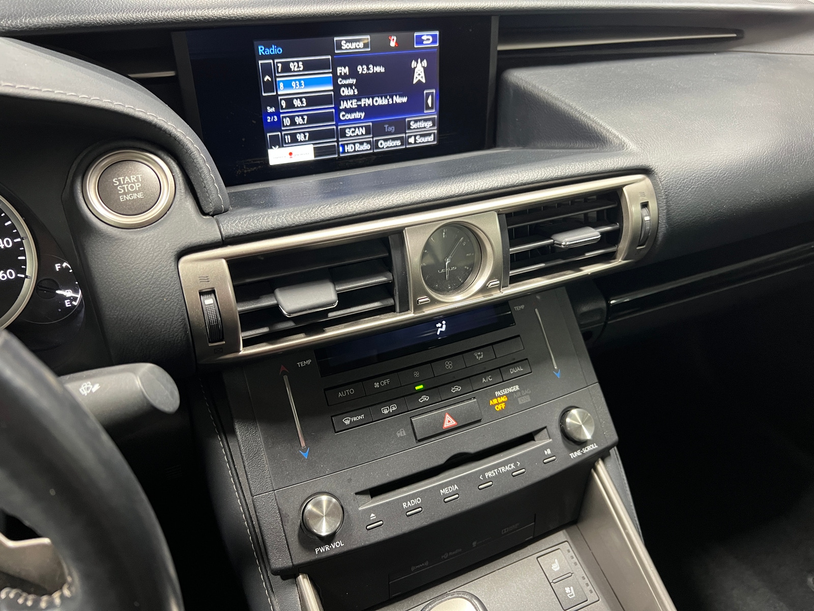 Thumbnail: 2015 Lexus IS - 3