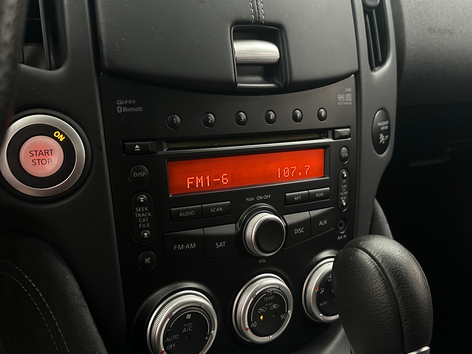 Thumbnail: 2010 Nissan Z - 4