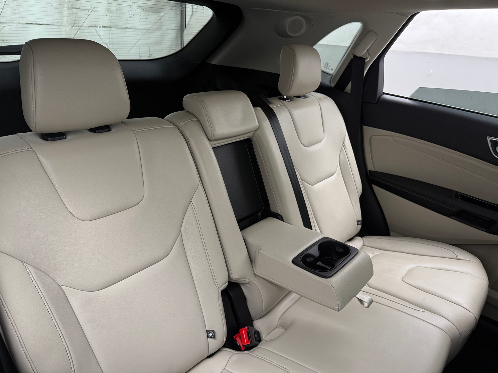 Thumbnail: 2019 Ford Edge - 5