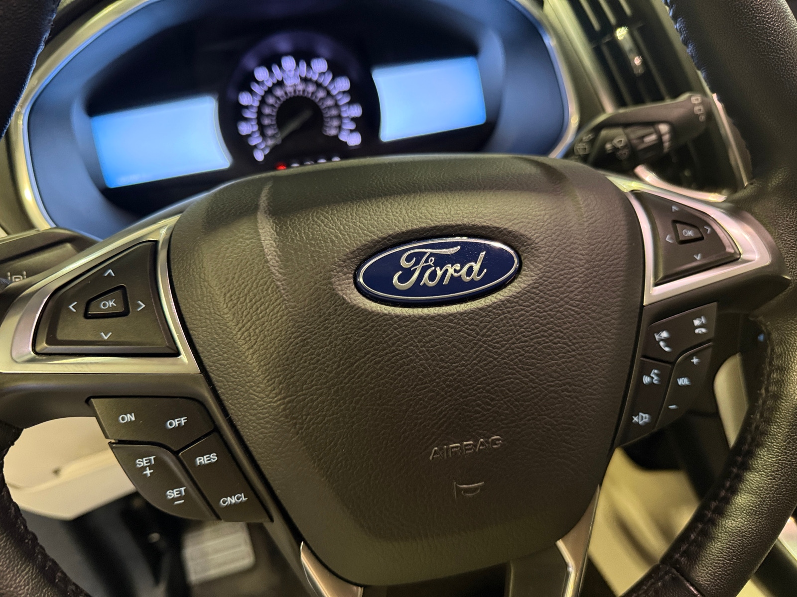 Thumbnail: 2019 Ford Edge - 4
