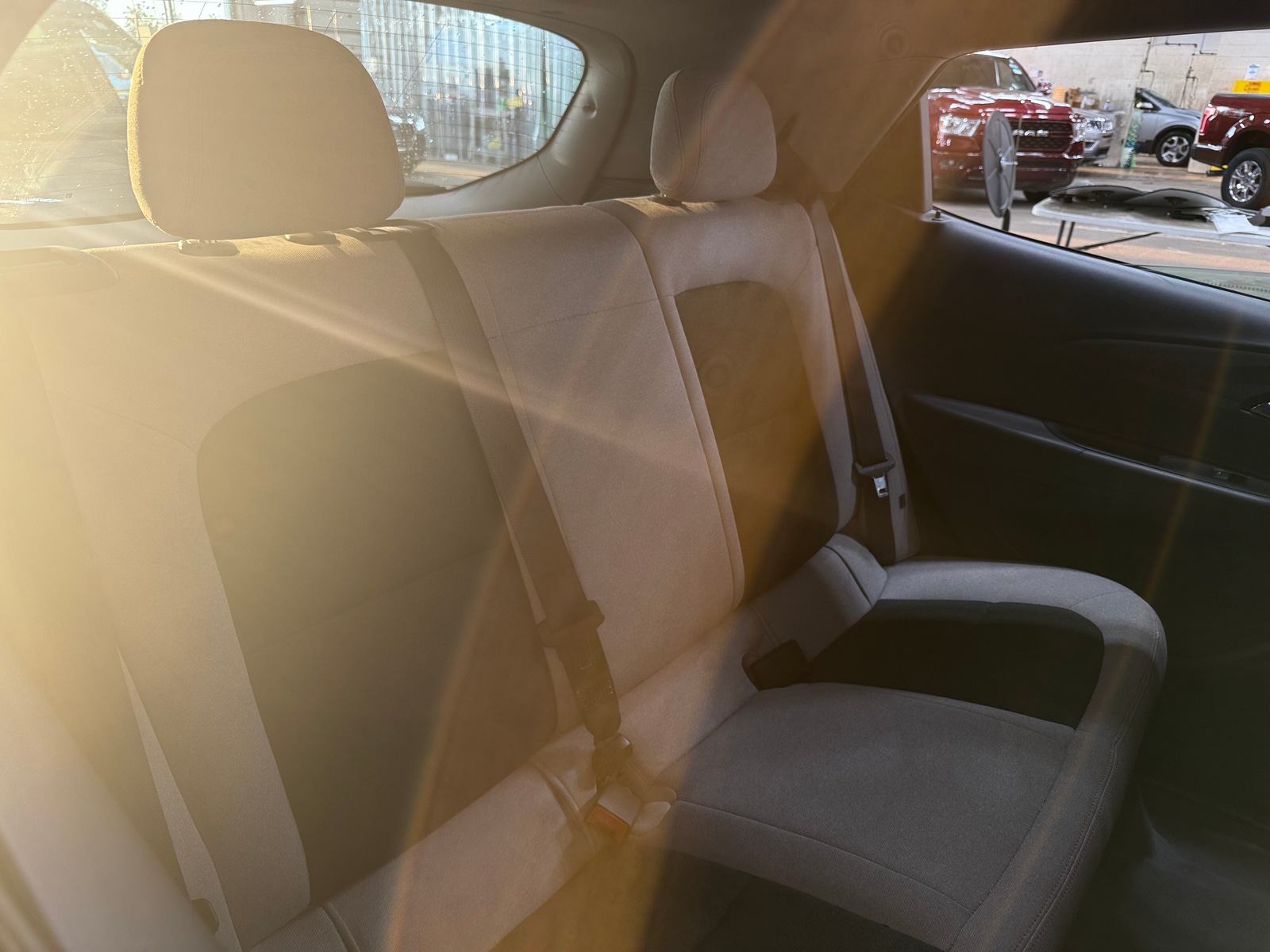 Thumbnail: 2017 Chevrolet Bolt EV - 6