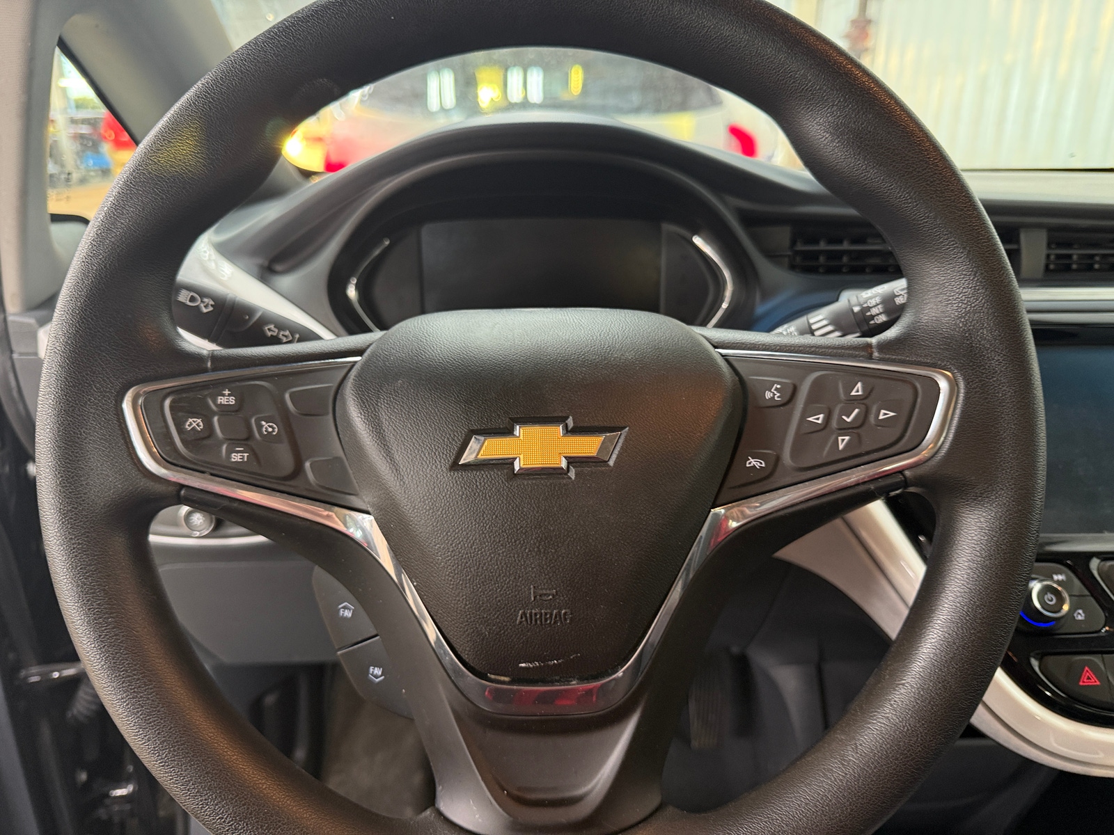 Thumbnail: 2017 Chevrolet Bolt EV - 5