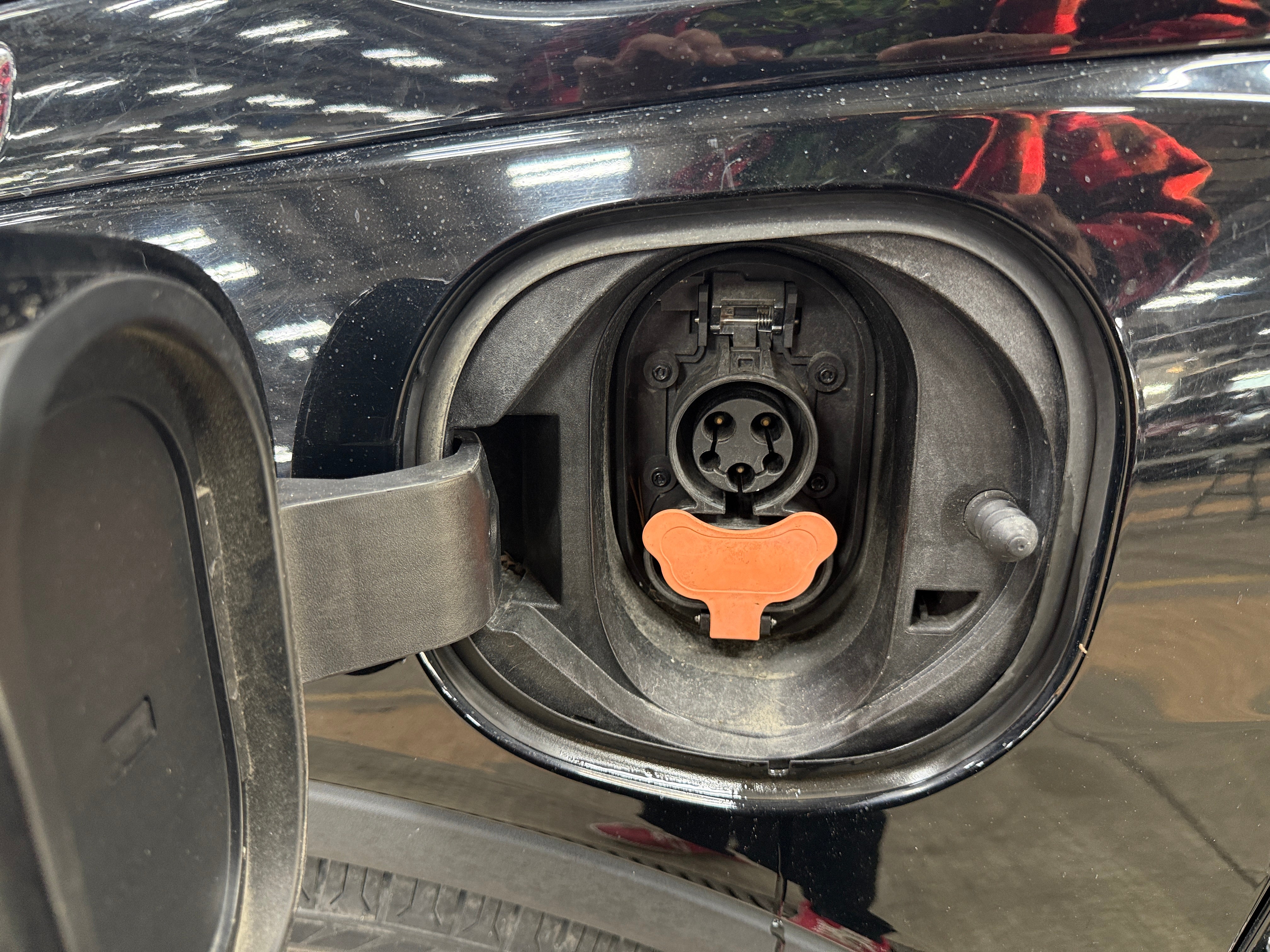 Used 2017 Chevrolet Bolt EV LT with VIN 1G1FW6S07H4127043 for sale in Oak Creek, WI