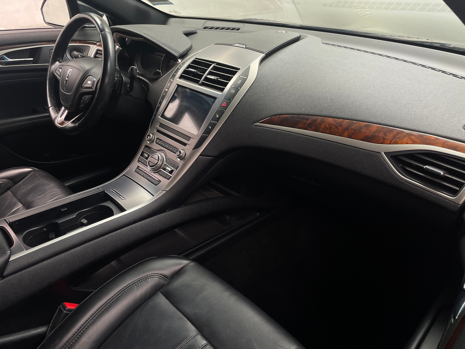 Thumbnail: 2020 Lincoln MKZ - 2