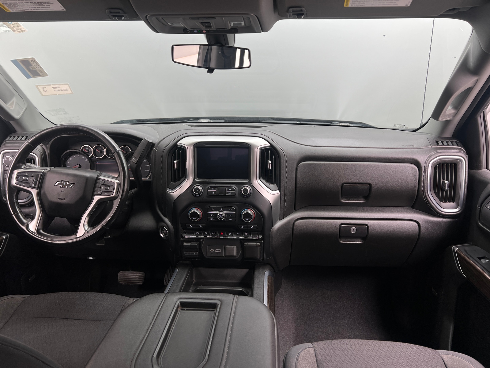 Thumbnail: 2019 Chevrolet Silverado 1500 - 3