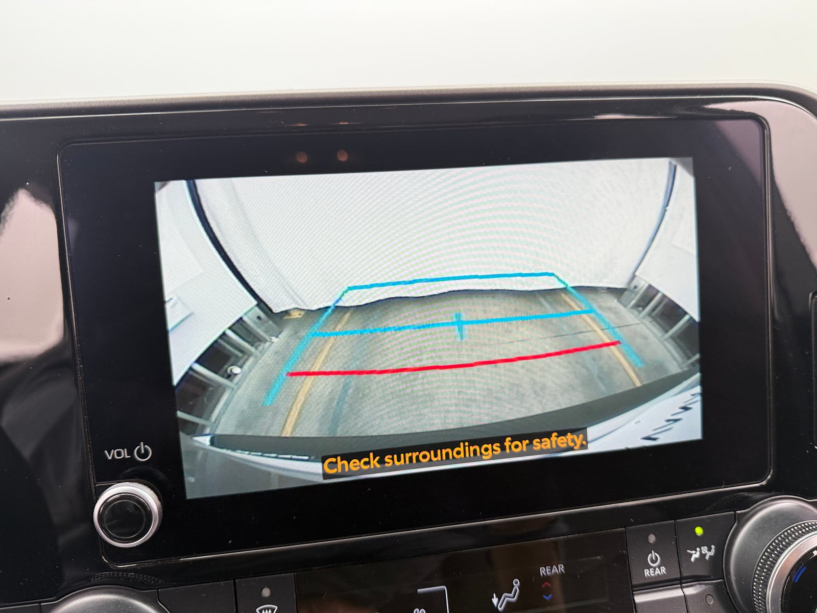 Thumbnail: 2023 Toyota Highlander - 4