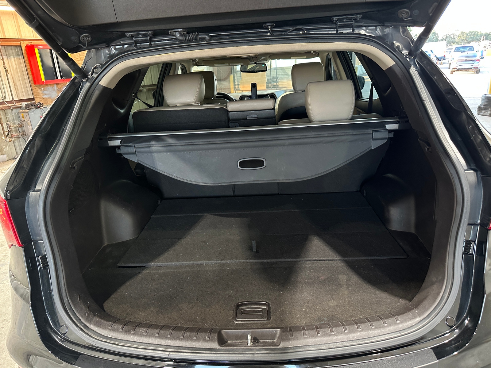 Thumbnail: 2017 Hyundai Santa Fe - 7