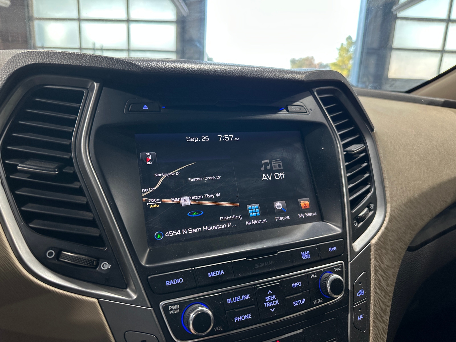 Thumbnail: 2017 Hyundai Santa Fe - 4