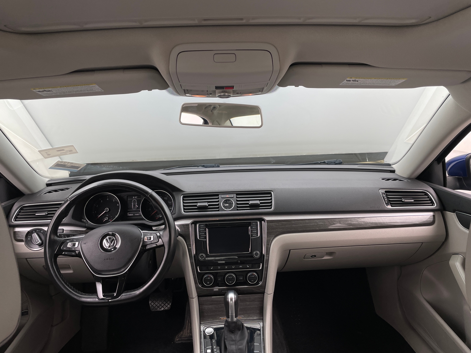 Thumbnail: 2017 Volkswagen Passat - 2