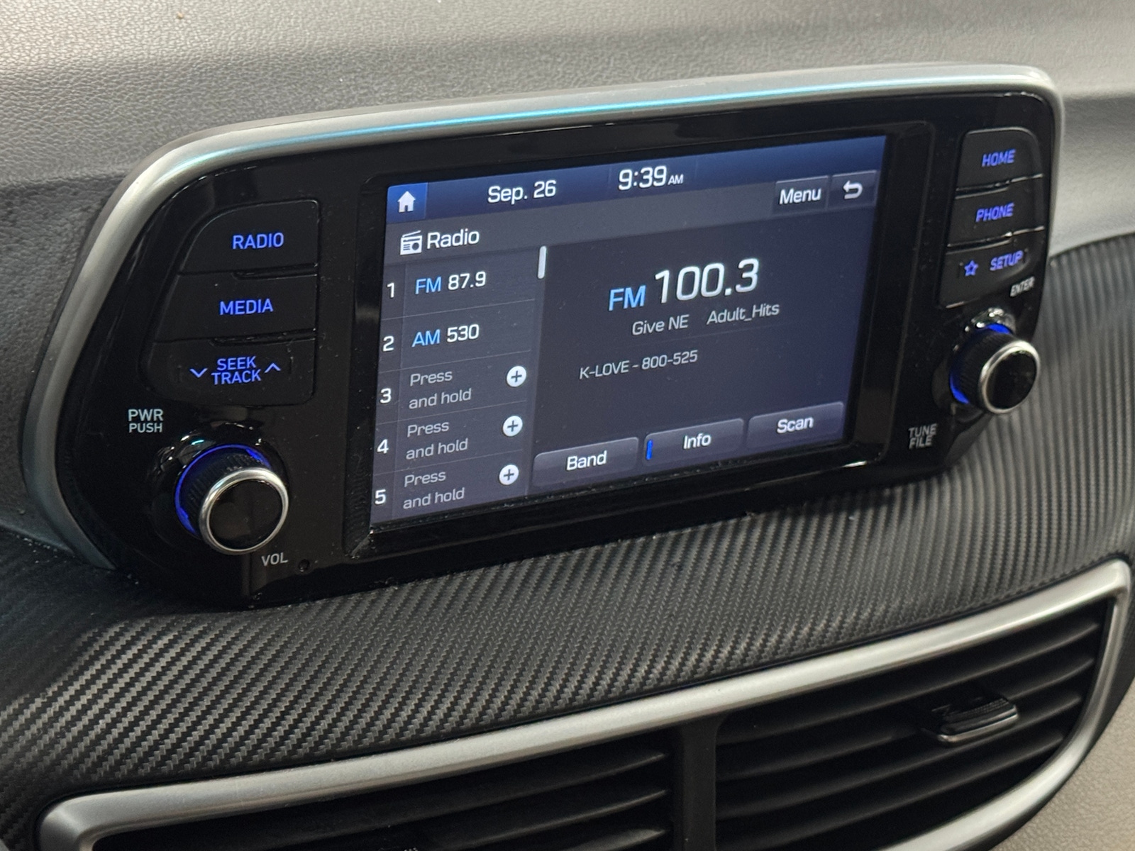 Thumbnail: 2019 Hyundai Tucson - 4