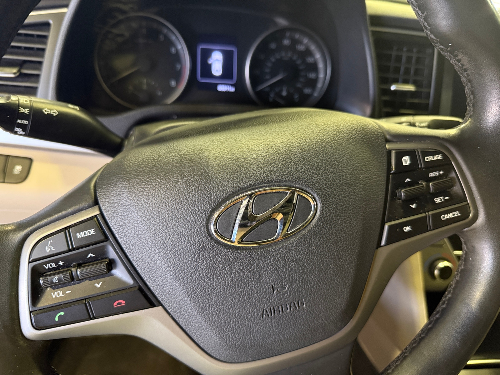 Thumbnail: 2017 Hyundai Elantra - 5