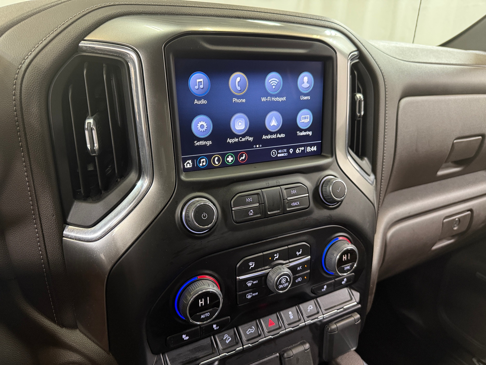 Thumbnail: 2021 Chevrolet Silverado 1500 - 4