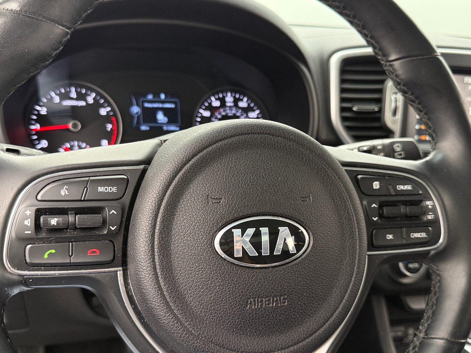 Thumbnail: 2017 Kia Sportage - 4