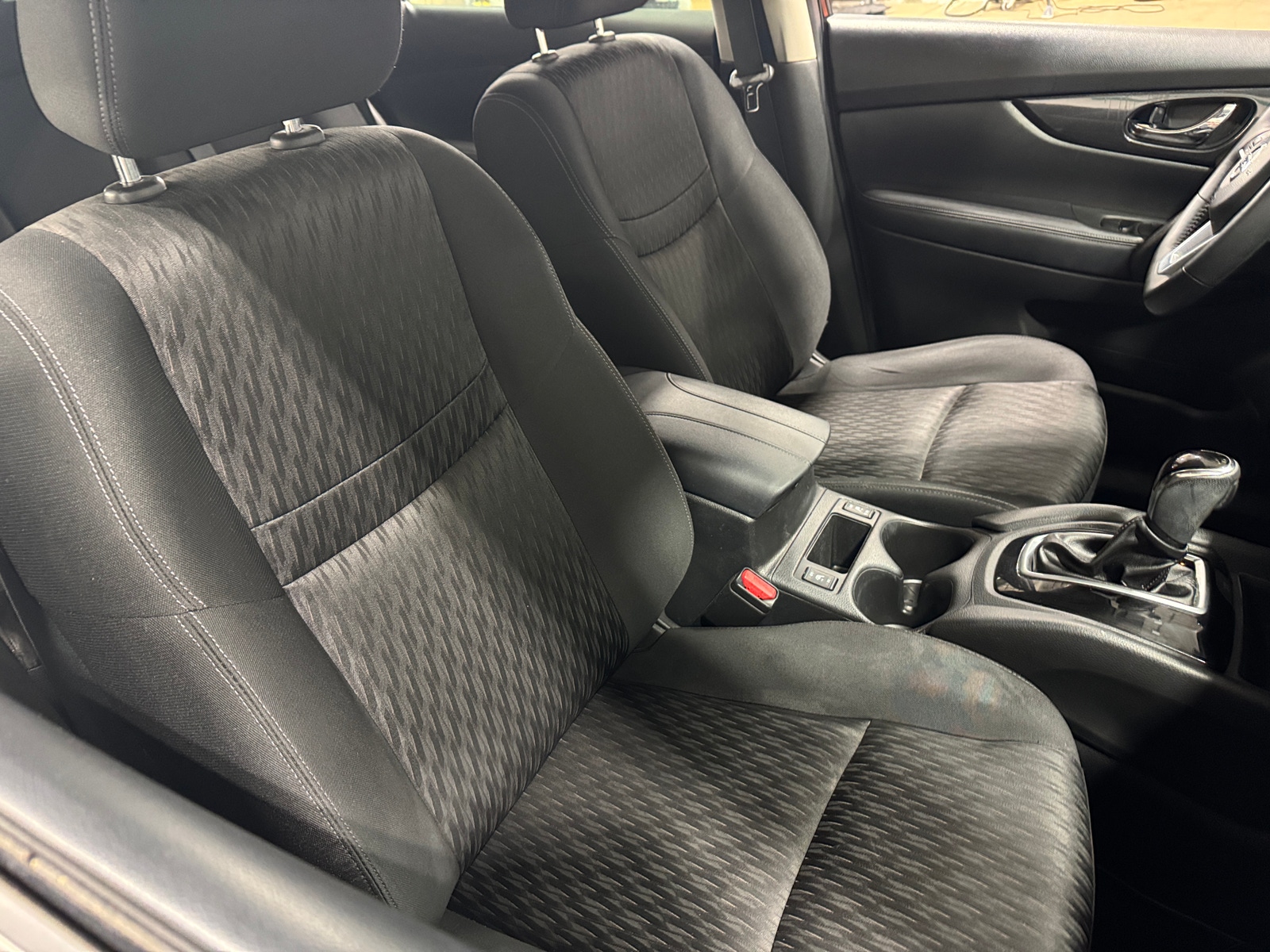 Thumbnail: 2018 Nissan Rogue - 2