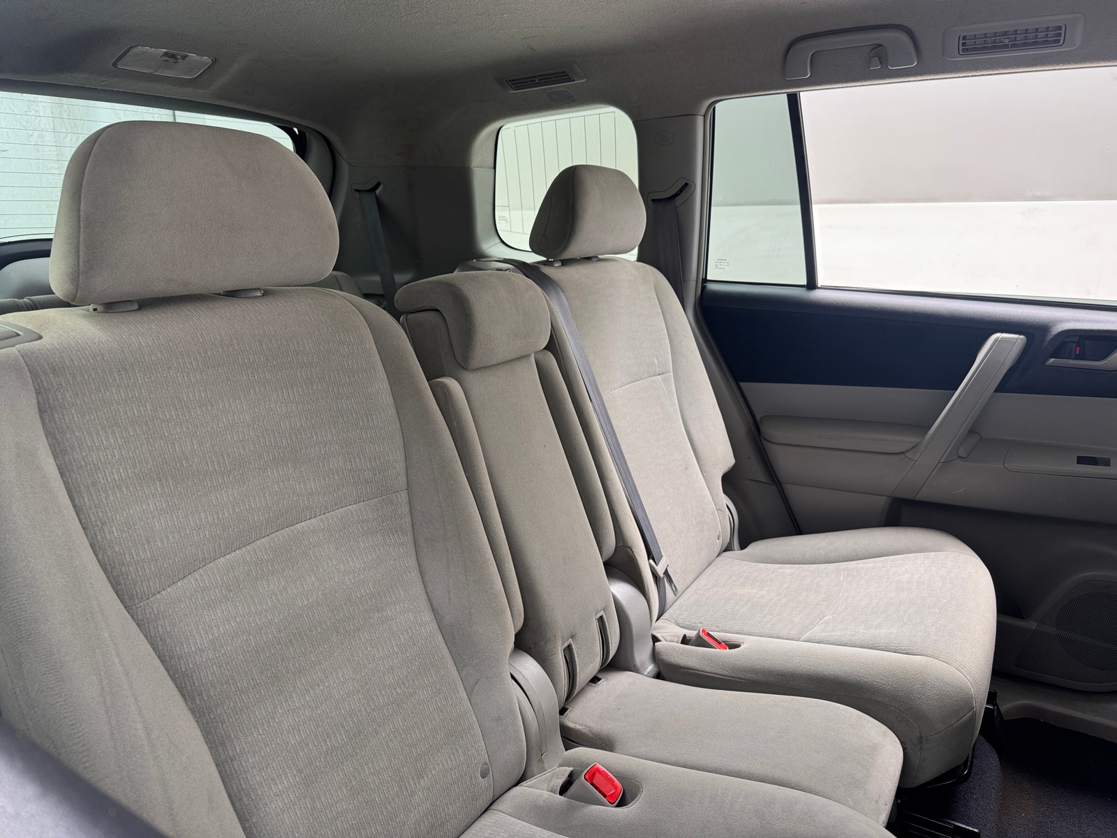 Thumbnail: 2012 Toyota Highlander - 6