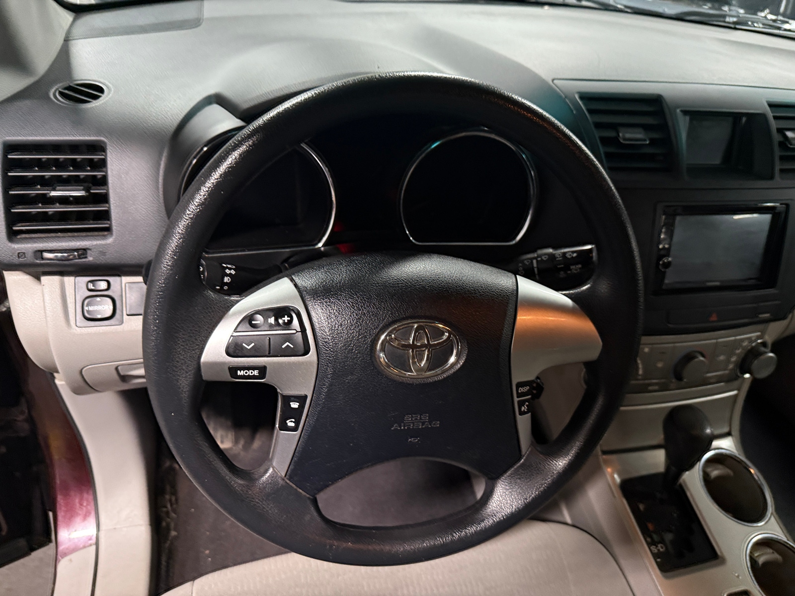 Thumbnail: 2012 Toyota Highlander - 5