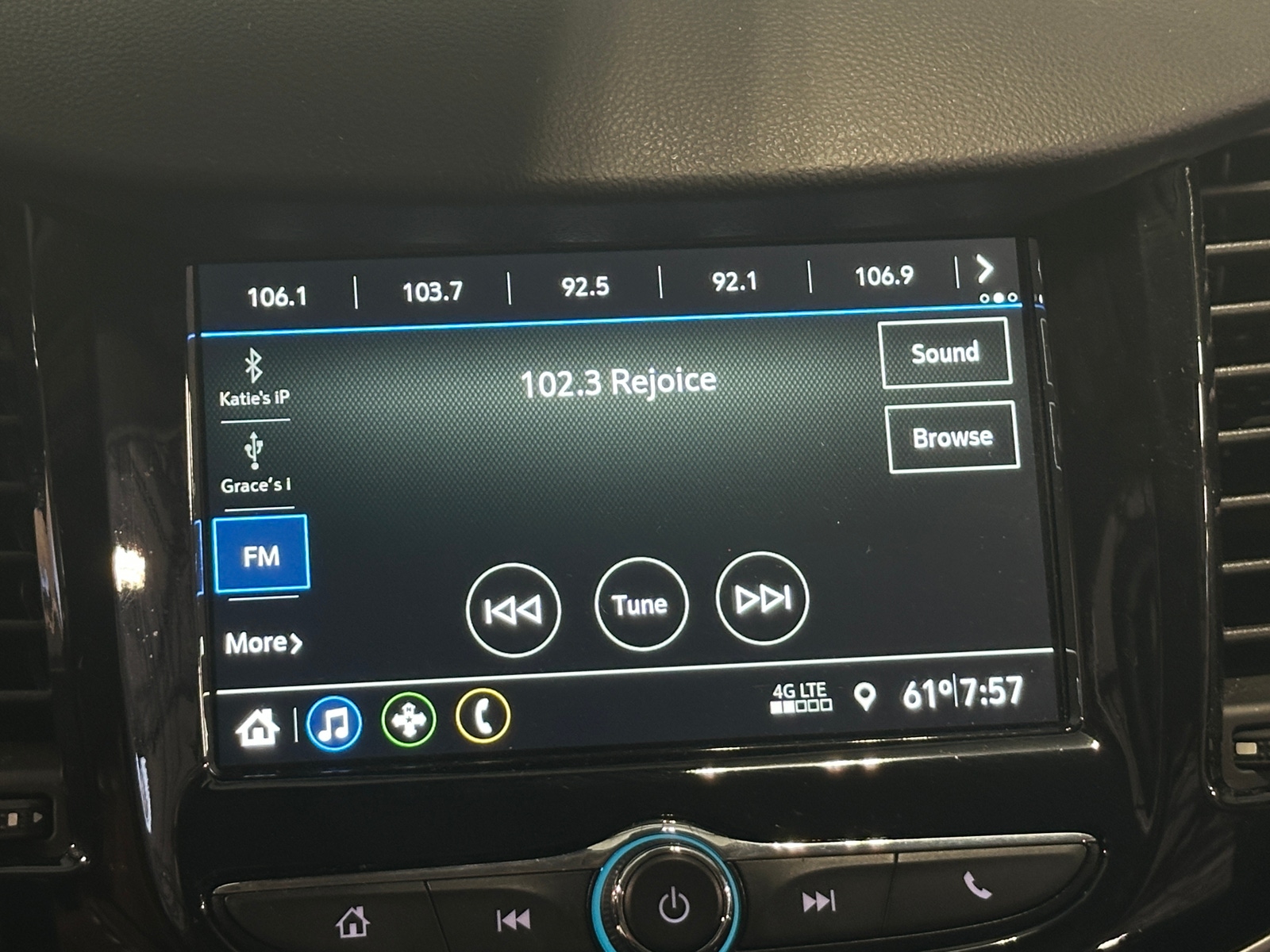 Thumbnail: 2019 Chevrolet Trax - 4