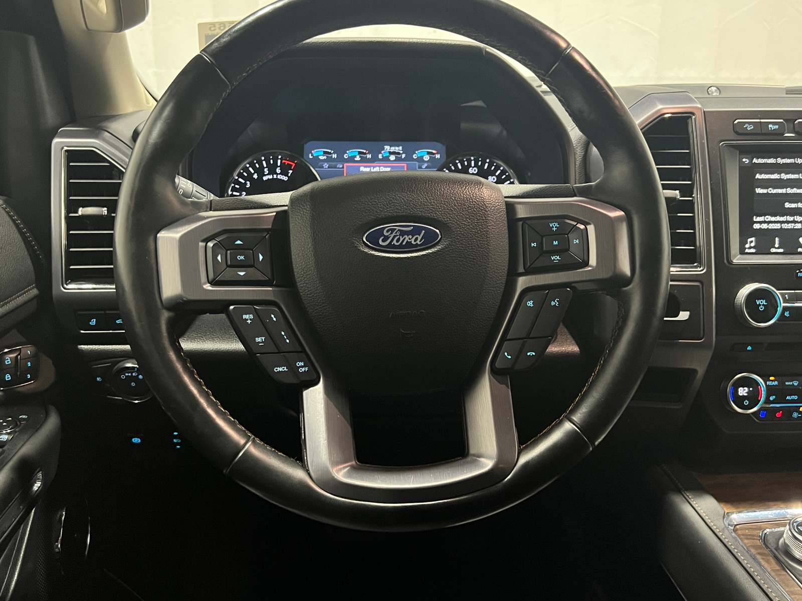 Thumbnail: 2018 Ford Expedition - 4
