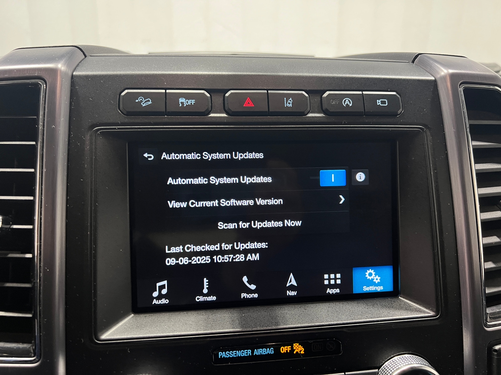 Thumbnail: 2018 Ford Expedition - 3