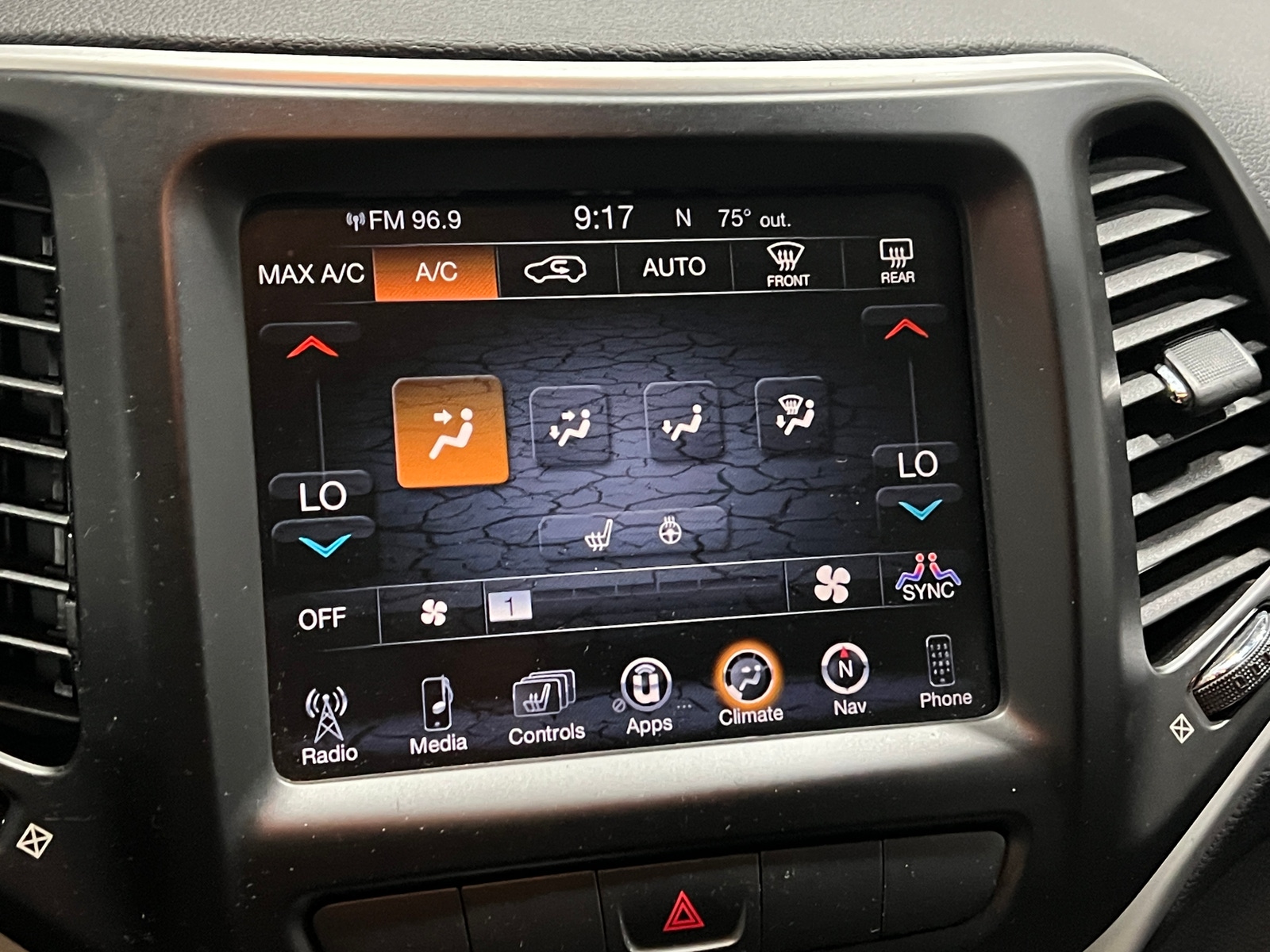 Thumbnail: 2014 Jeep Cherokee - 3