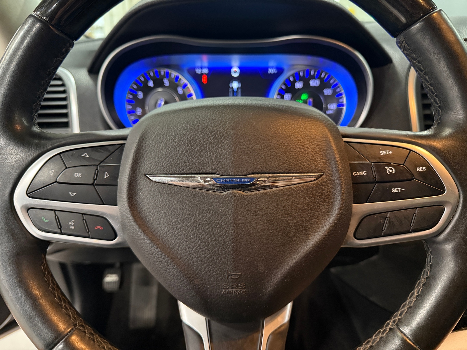Thumbnail: 2018 Chrysler 300 - 4