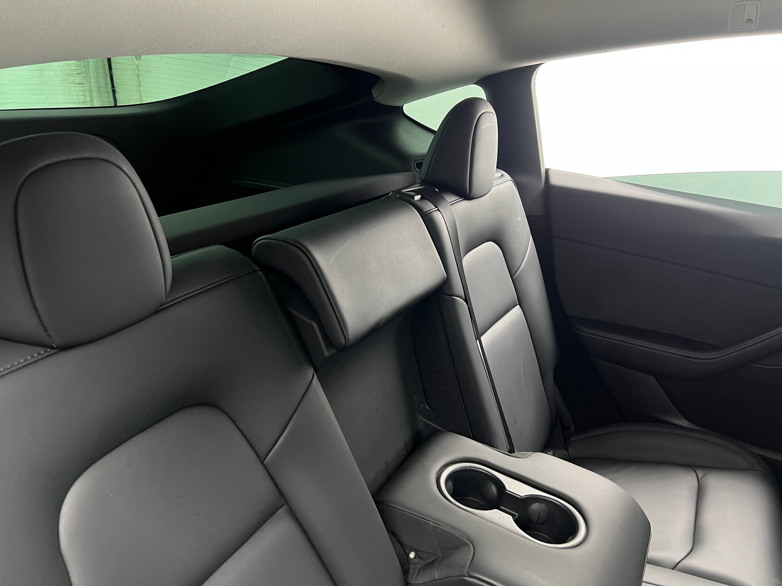 Thumbnail: 2022 Tesla Model Y - 4