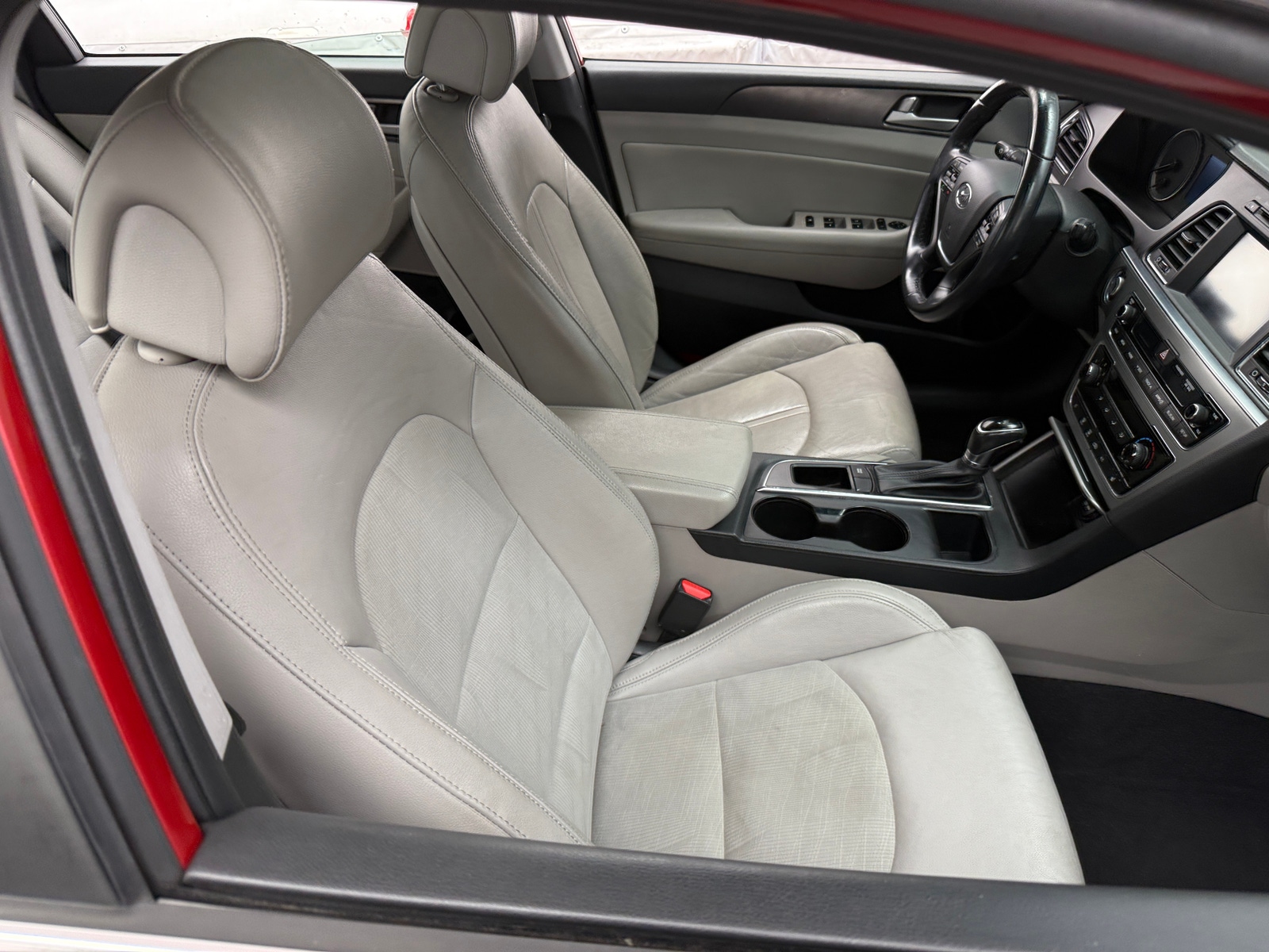 Thumbnail: 2017 Hyundai Sonata - 2