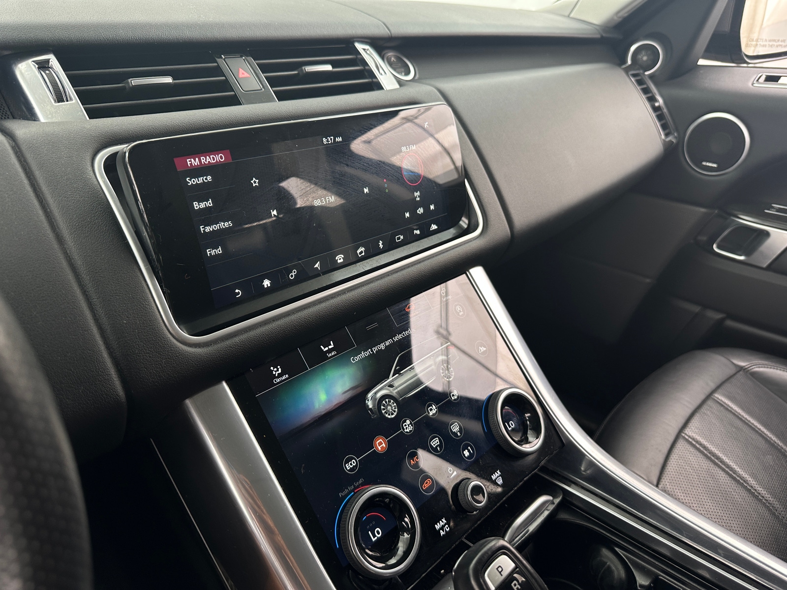 Thumbnail: 2020 Land Rover Range Rover Sport - 3