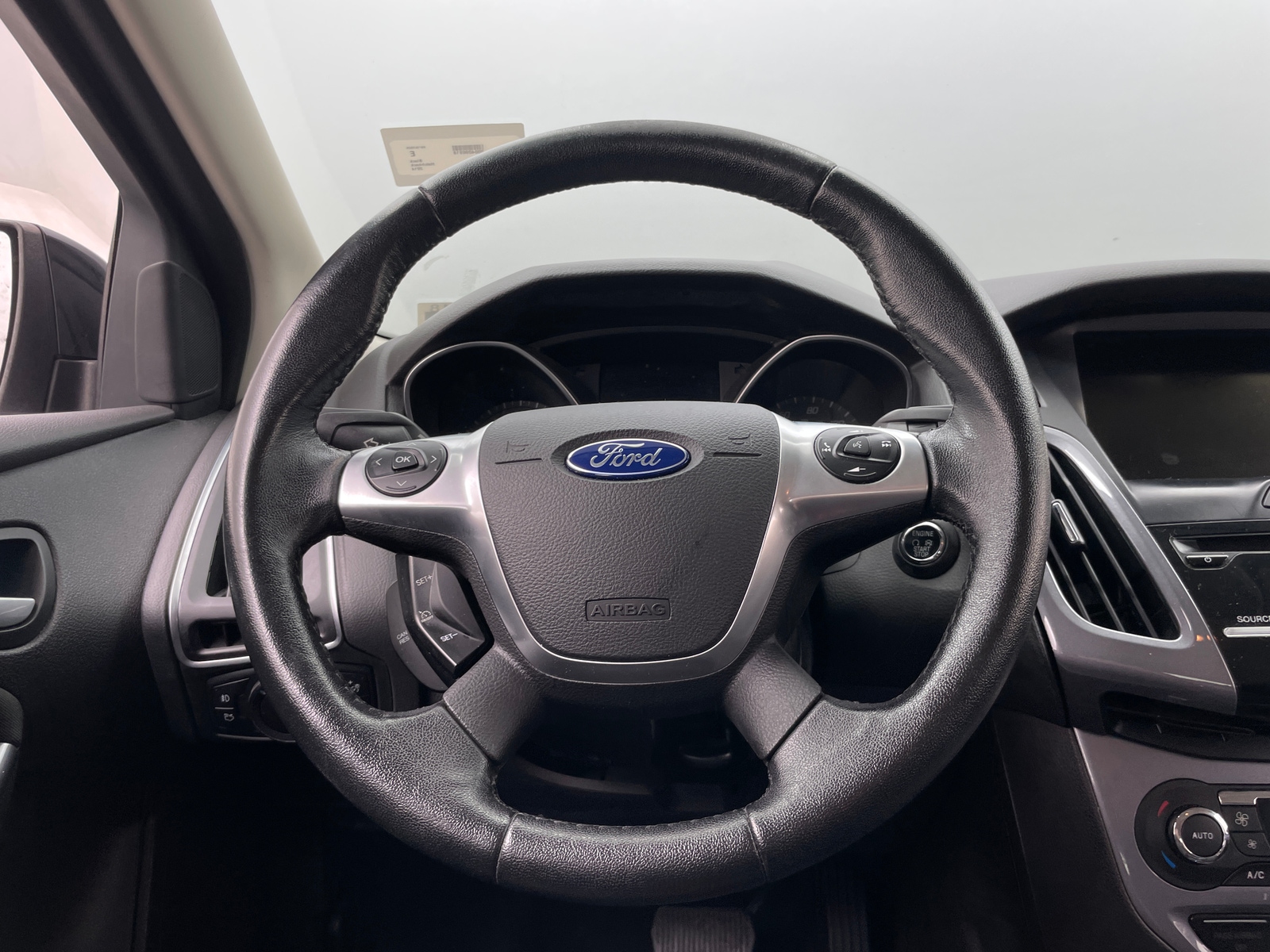 Thumbnail: 2014 Ford Focus - 4