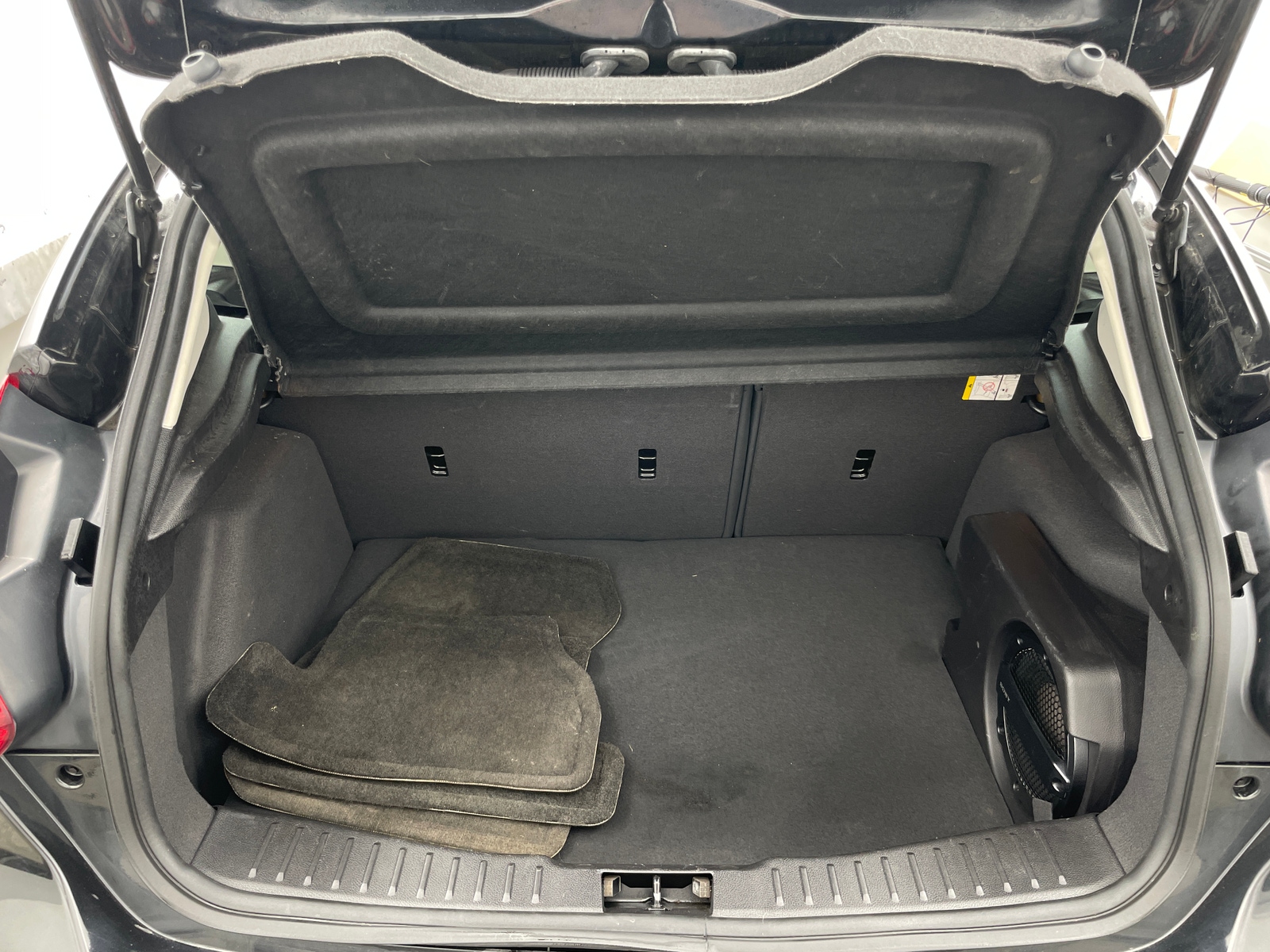 Thumbnail: 2014 Ford Focus - 6