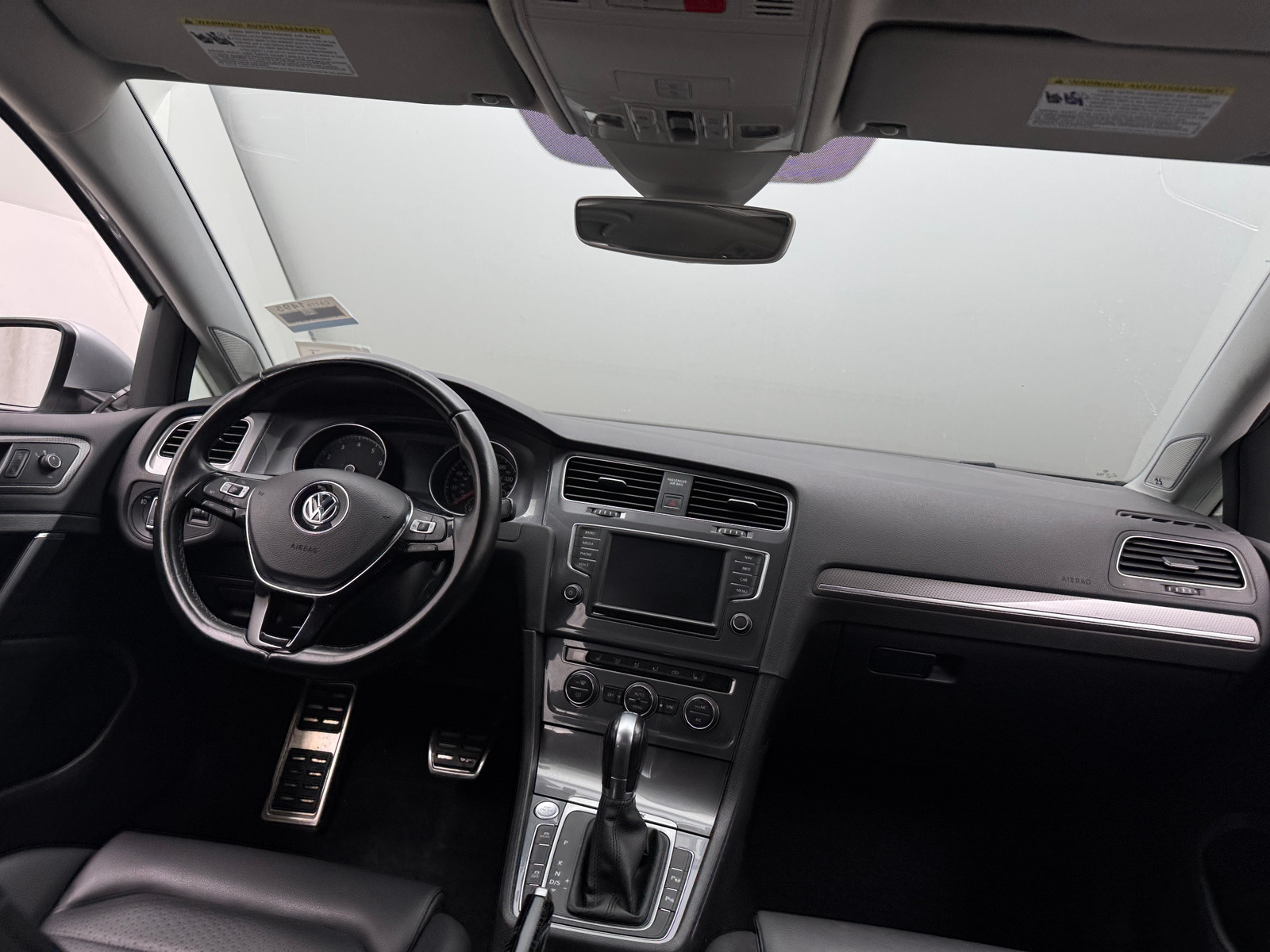 Thumbnail: 2017 Volkswagen Golf - 2