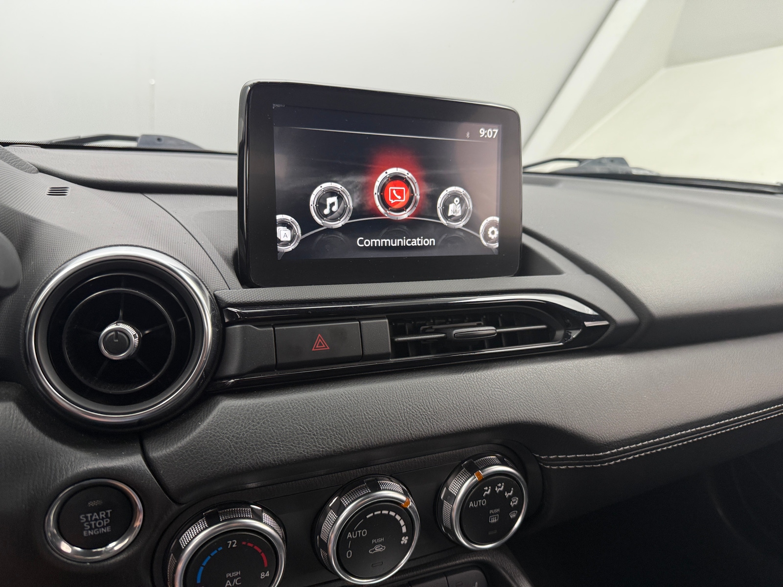 Thumbnail: 2020 Mazda MX-5 Miata - 3