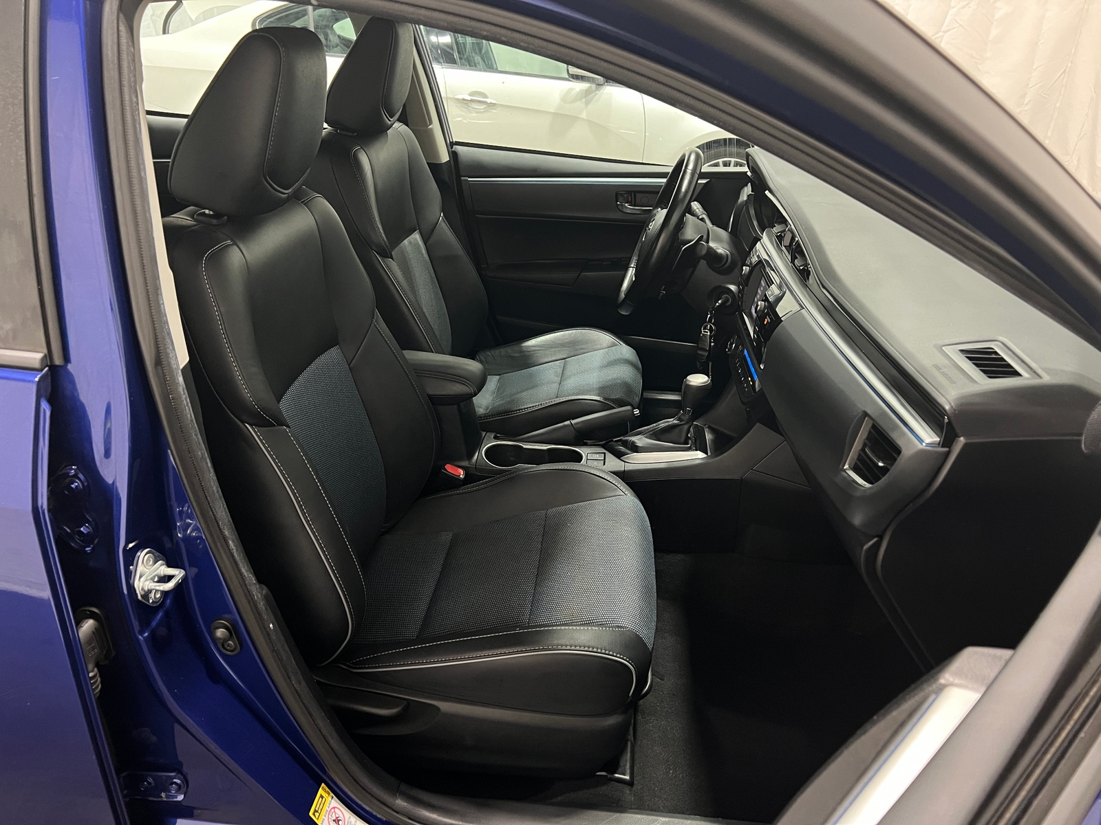 Thumbnail: 2014 Toyota Corolla - 2
