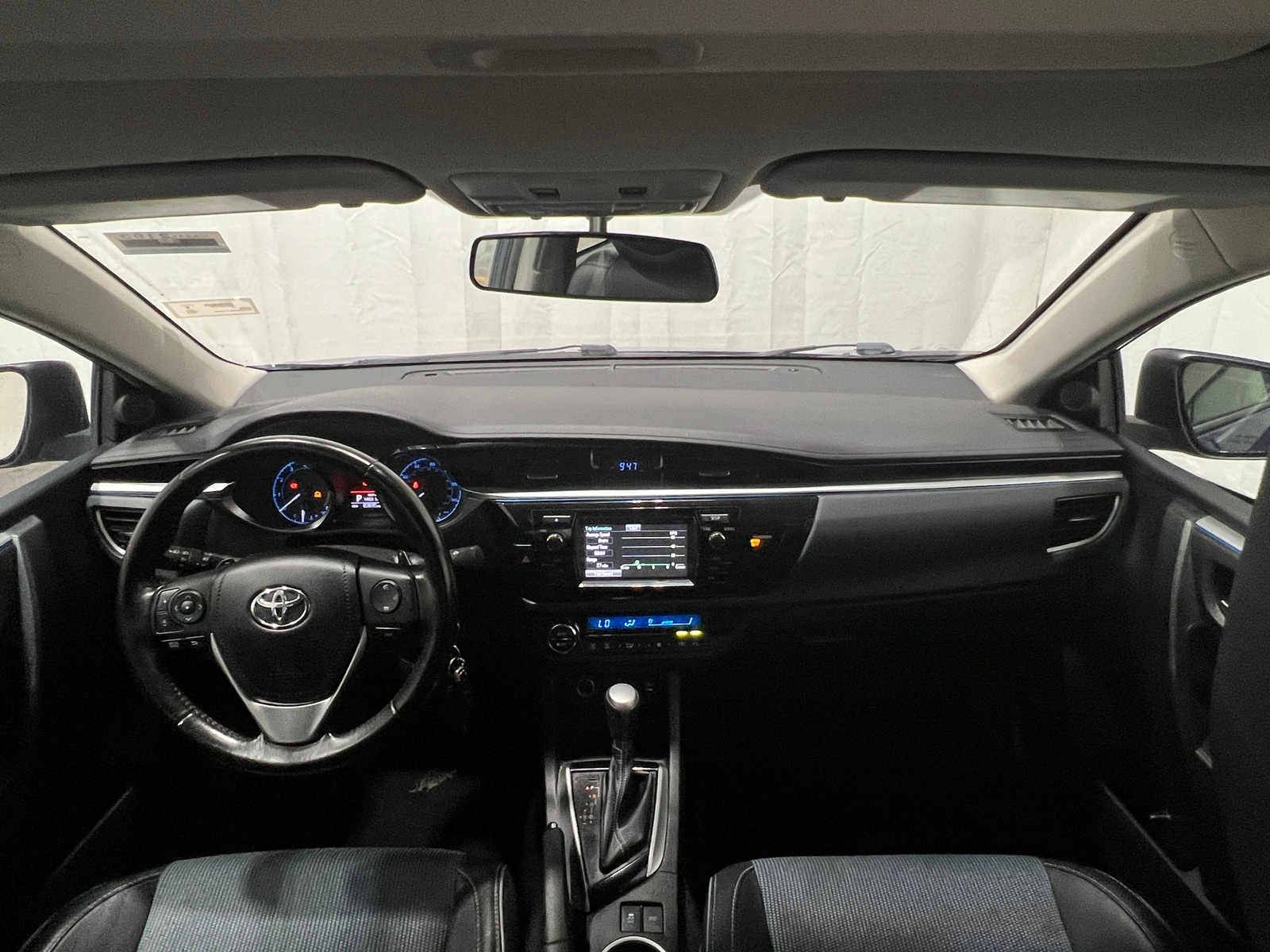 Thumbnail: 2014 Toyota Corolla - 3