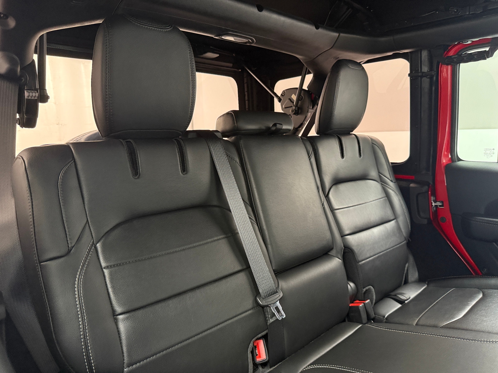 Thumbnail: 2022 Jeep Wrangler - 5