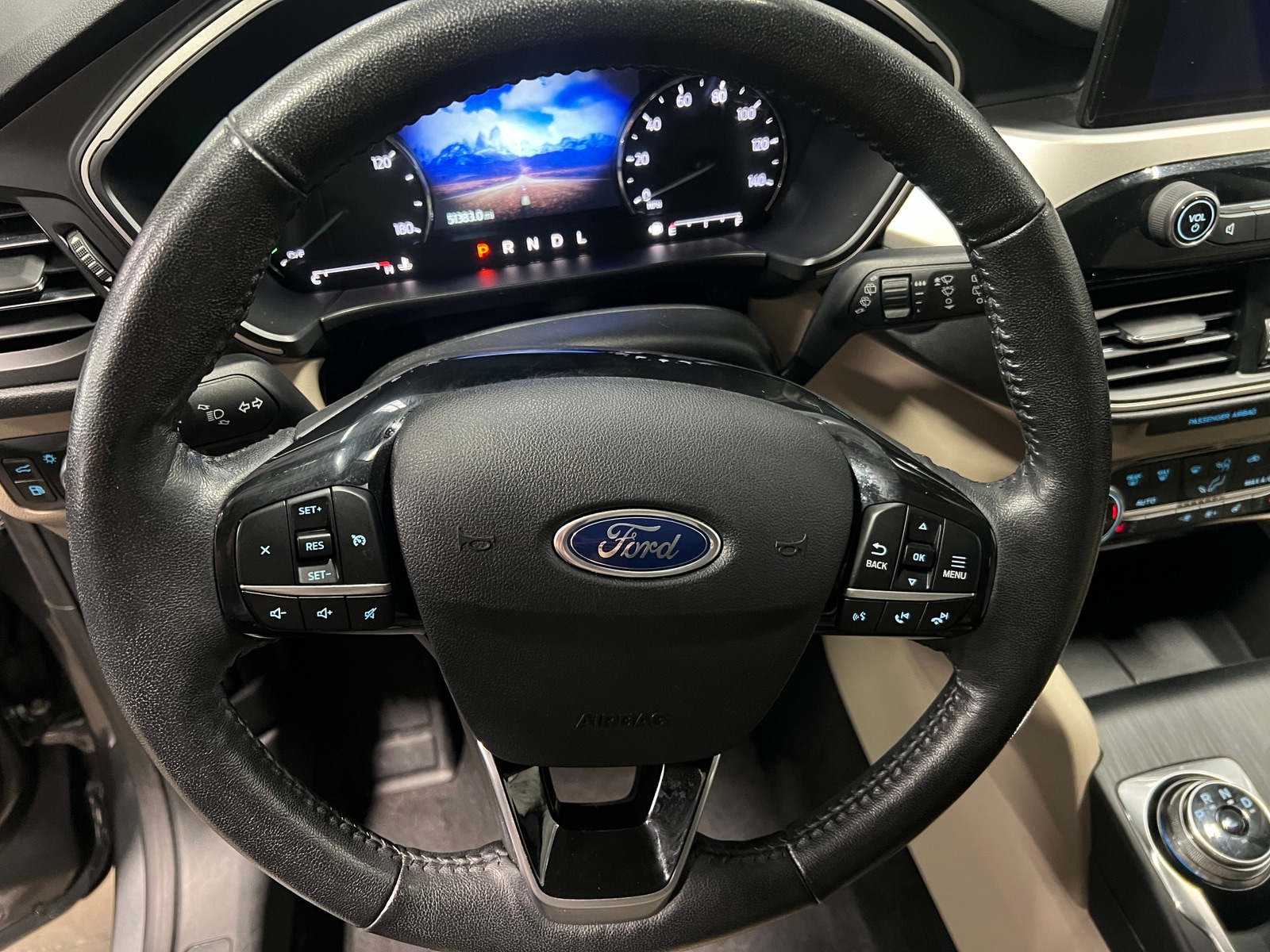 Thumbnail: 2021 Ford Escape - 4
