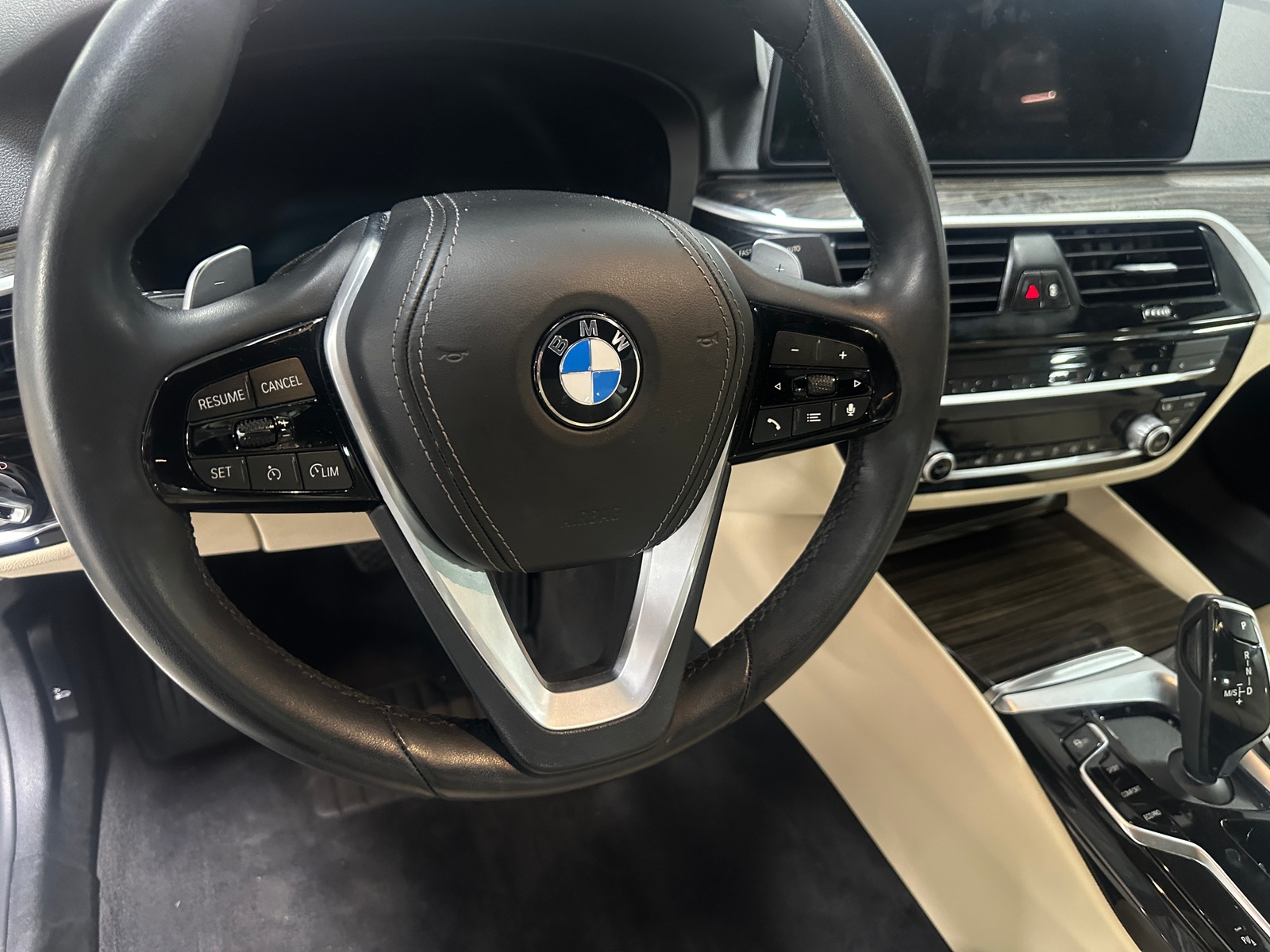 Thumbnail: 2022 BMW 5 Series - 4