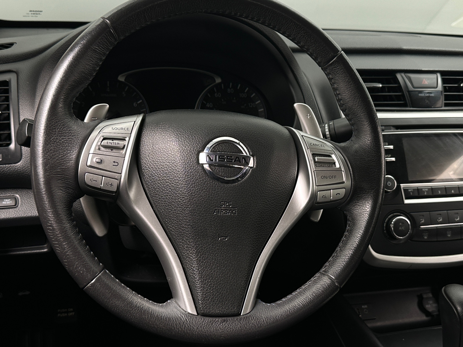 Thumbnail: 2017 Nissan Altima - 5