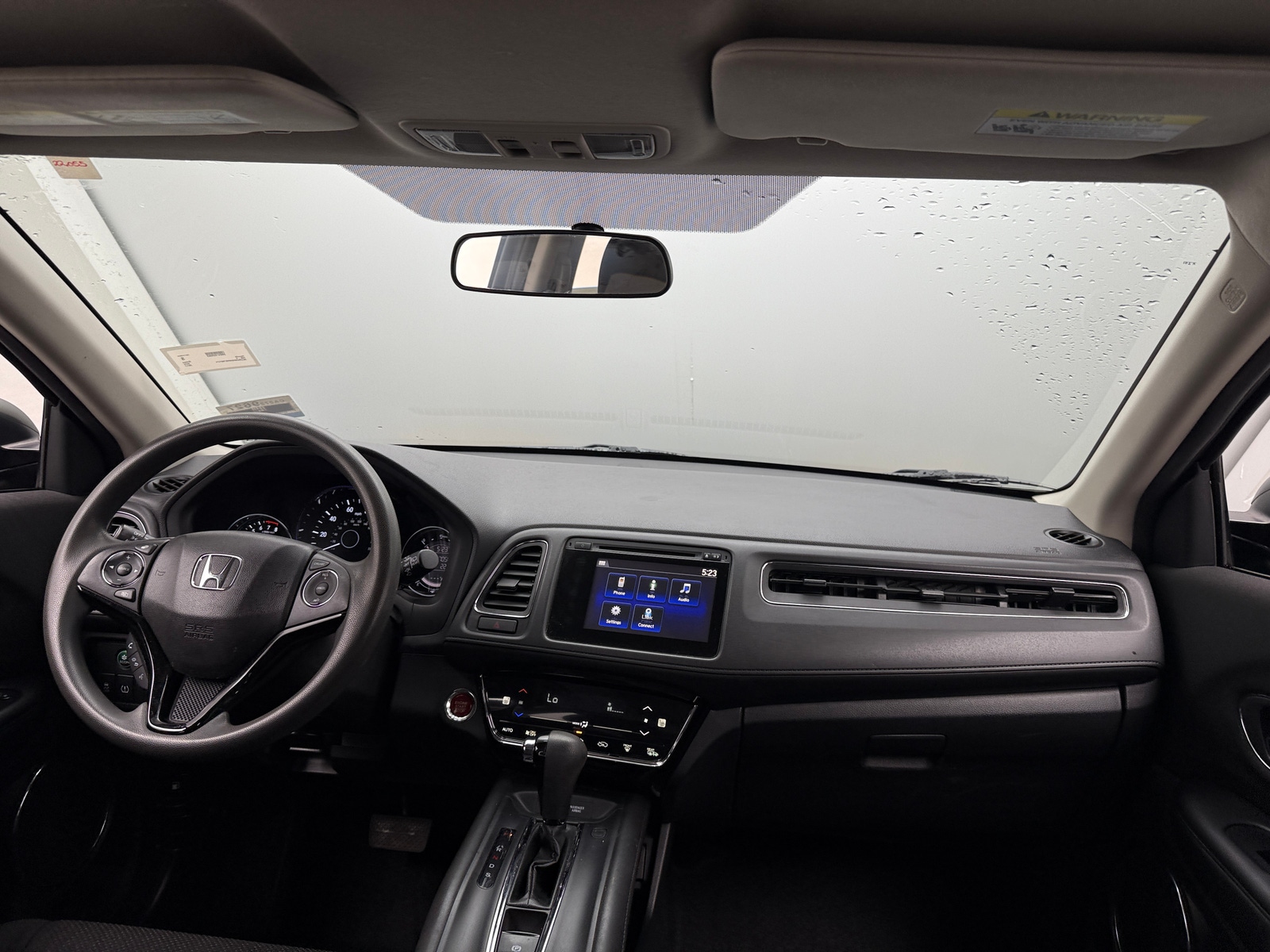 Thumbnail: 2017 Honda HR-V - 3