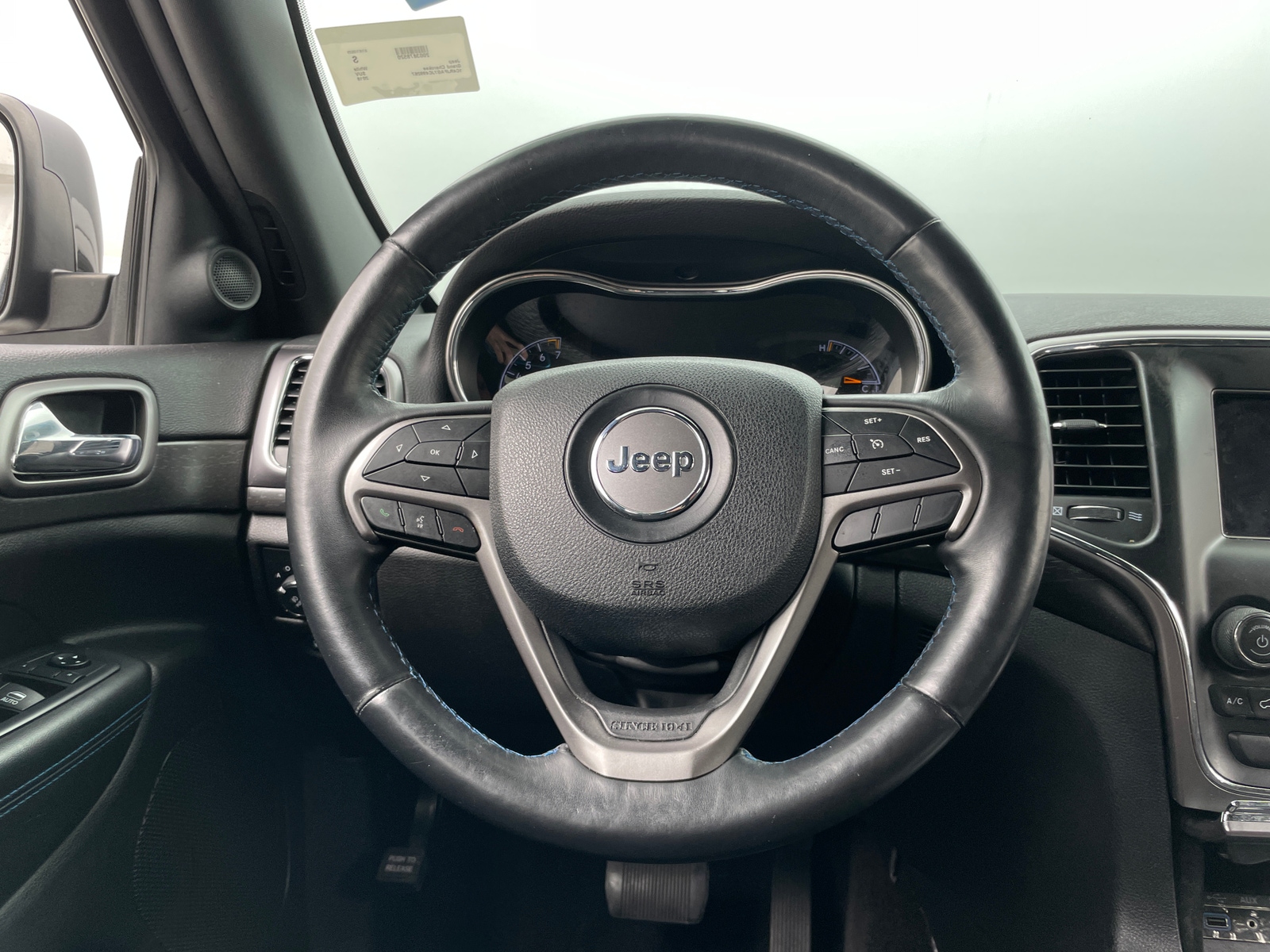Thumbnail: 2018 Jeep Grand Cherokee - 5