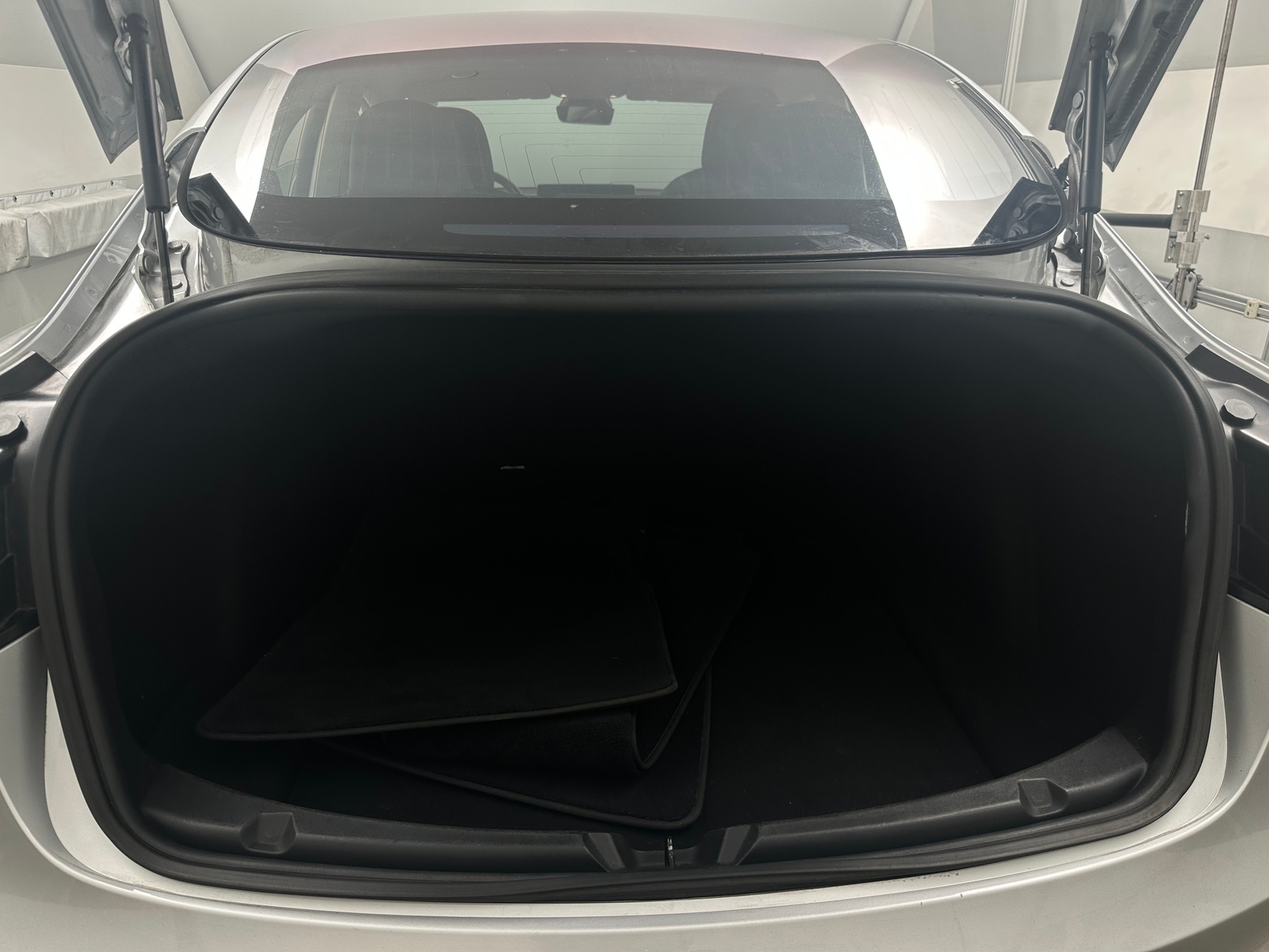 Thumbnail: 2018 Tesla Model 3 - 6