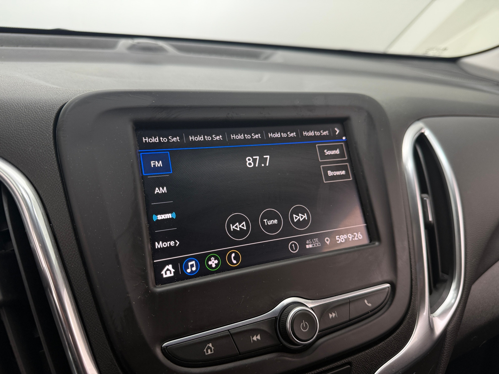 Thumbnail: 2021 Chevrolet Equinox - 4