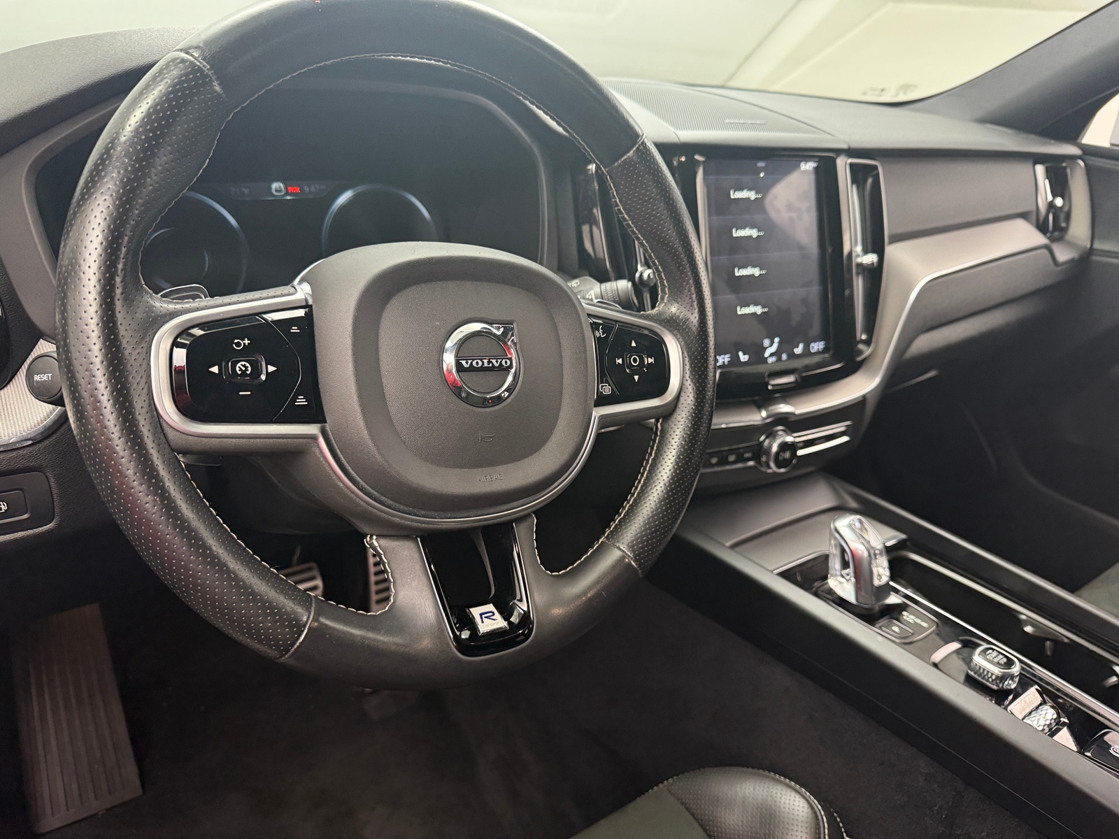 Thumbnail: 2019 Volvo XC60 - 4