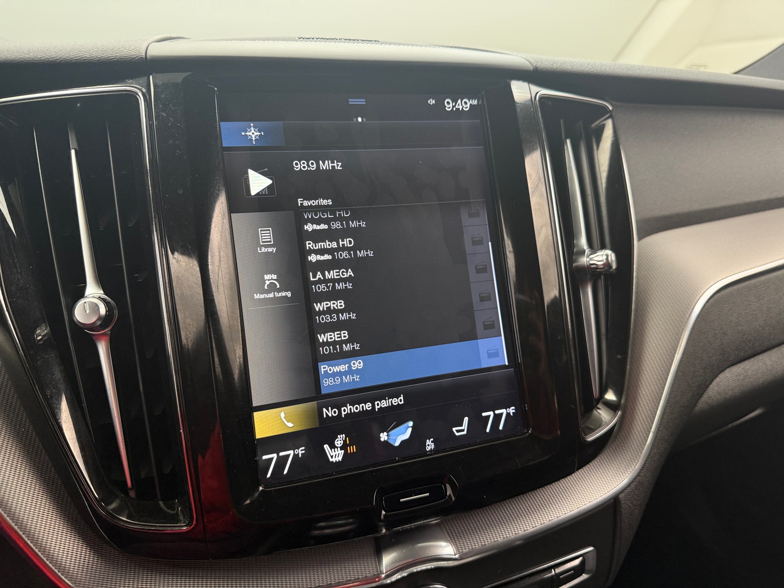 Thumbnail: 2019 Volvo XC60 - 3