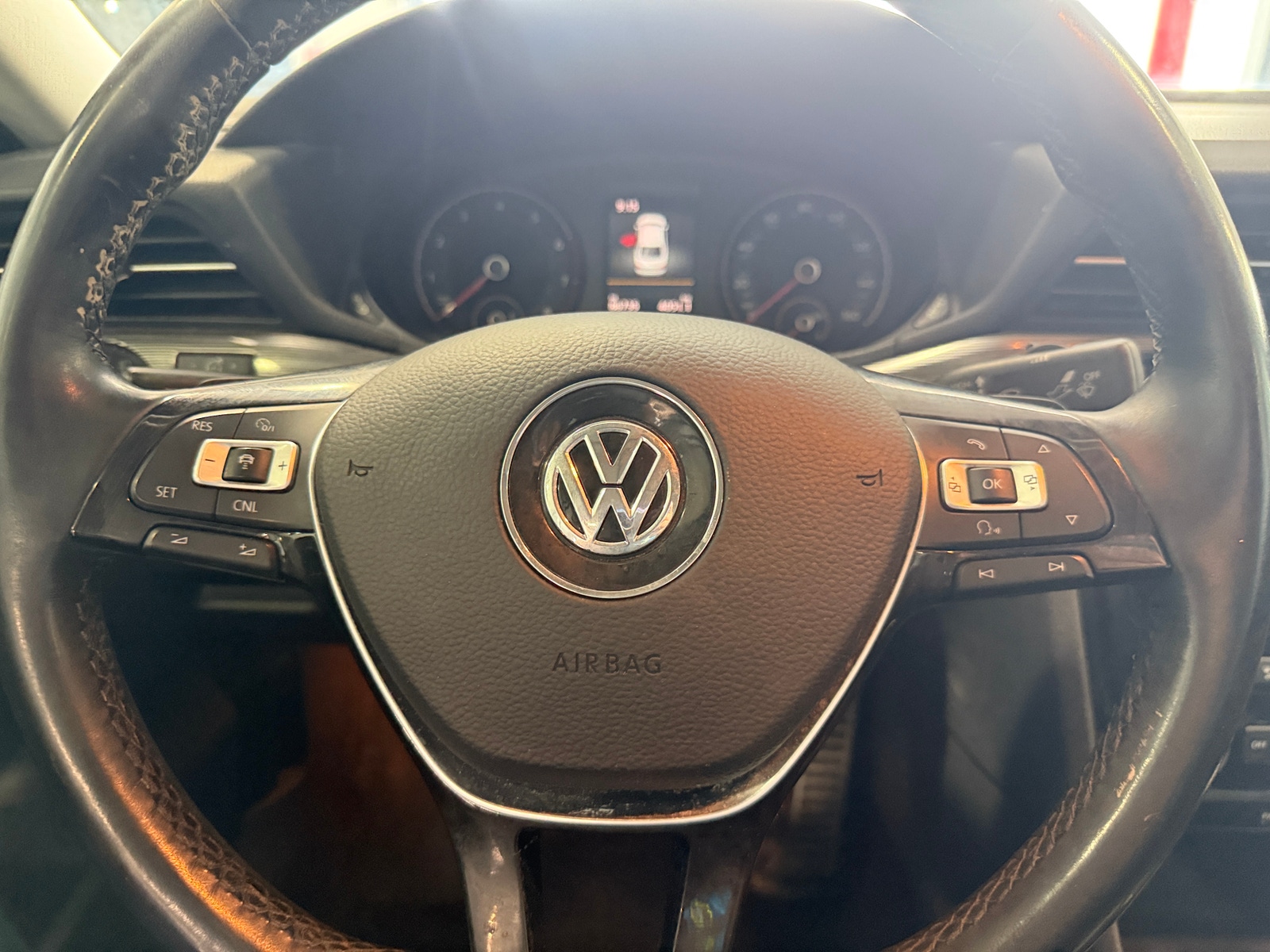 Thumbnail: 2020 Volkswagen Passat - 4