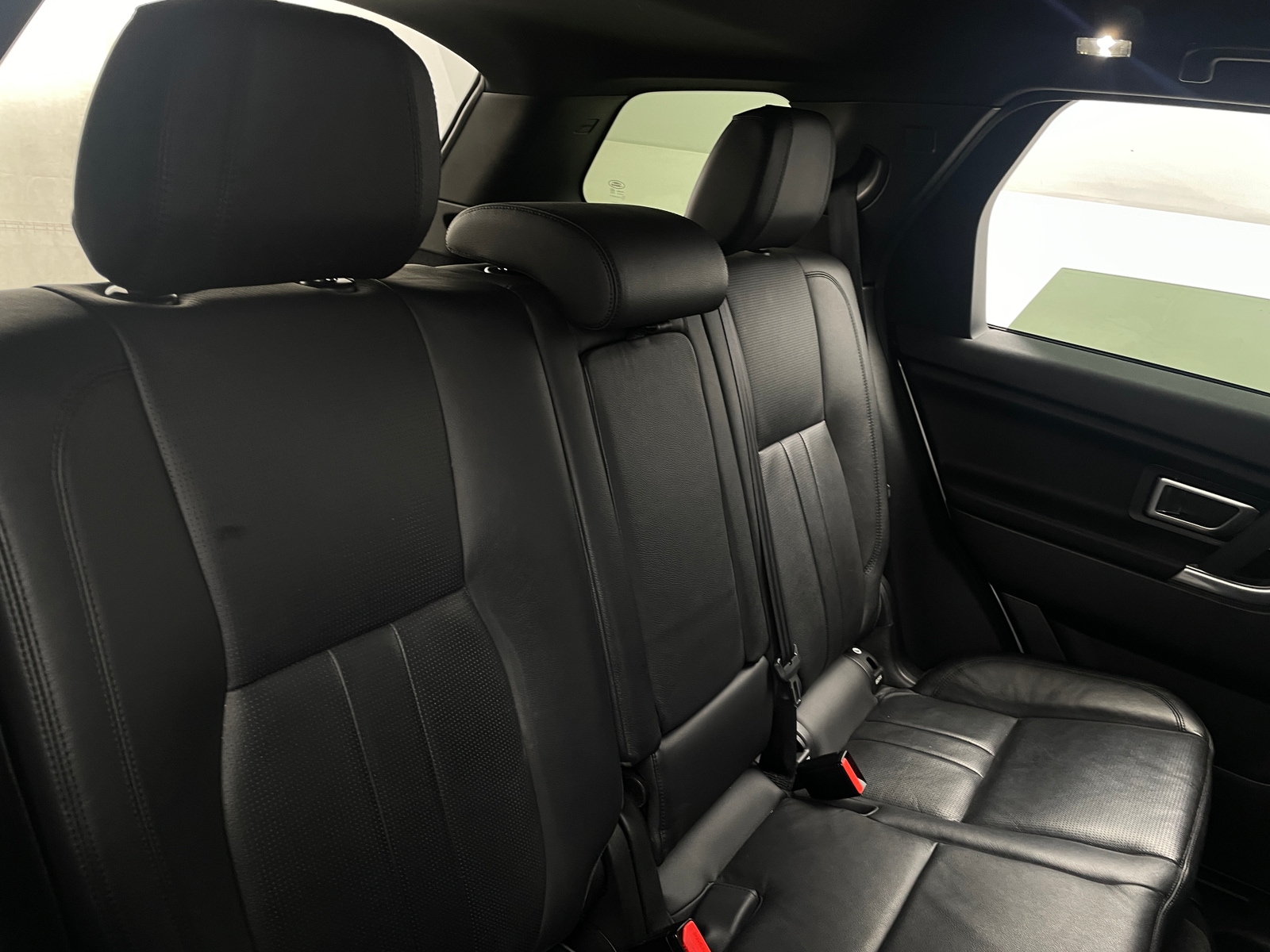 Thumbnail: 2019 Land Rover Discovery Sport - 5