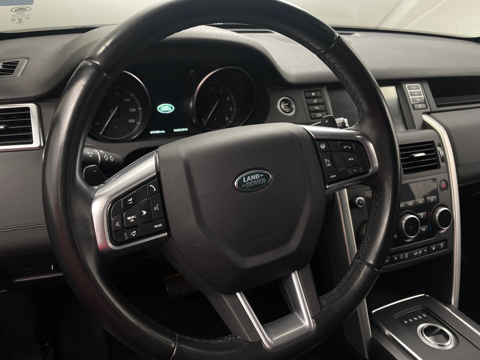 Thumbnail: 2019 Land Rover Discovery Sport - 4