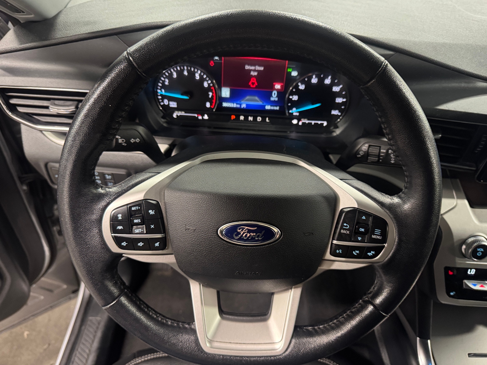 Thumbnail: 2021 Ford Explorer - 5
