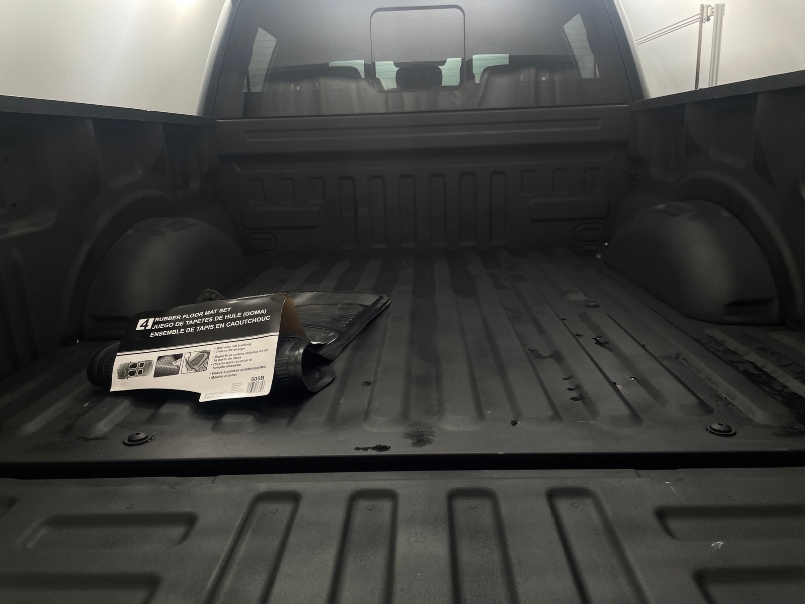 Thumbnail: 2018 Ford Econoline - 7