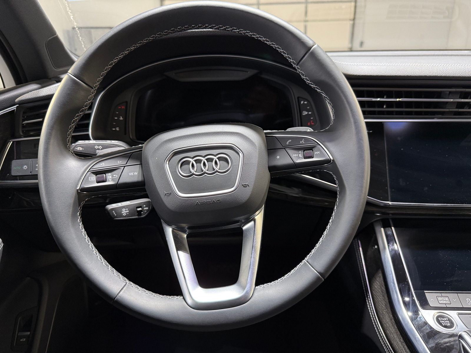 Thumbnail: 2025 Audi Q7 - 4